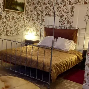 https://13-rue-de-la-presque-ile.inbrittany.com